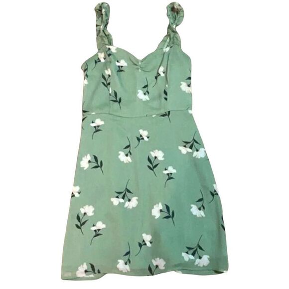 Nordstroms All In Favor Green Floral Dress Size Medium - Picture 1 of 3